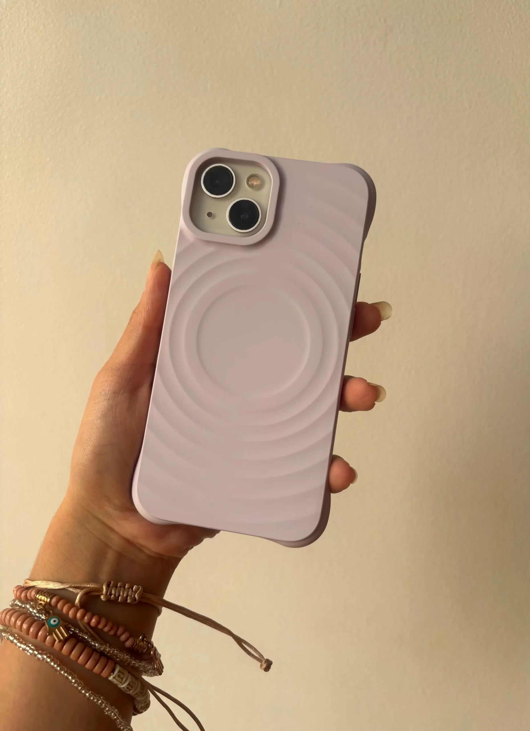 case-iphone-ondas-antishock-lila