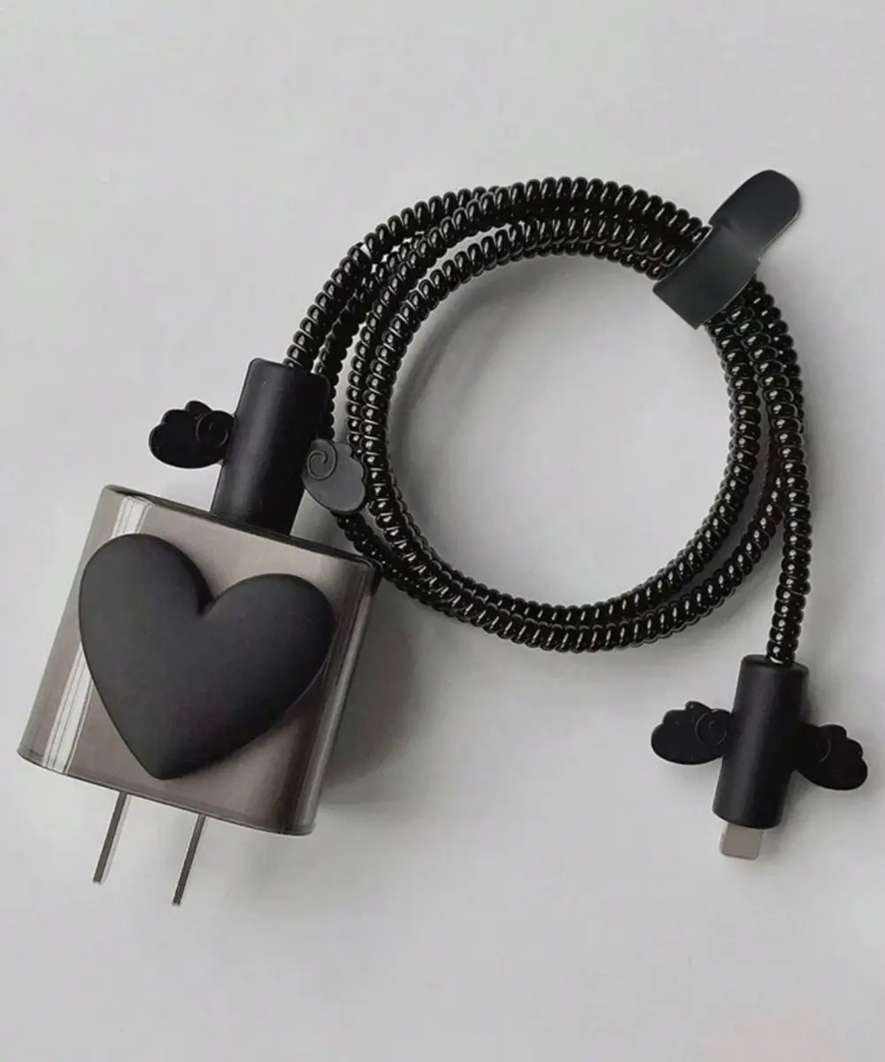 protector-de-cargador-corazon-negro